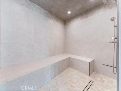 552 Seaward Rd , Corona del Mar, CA