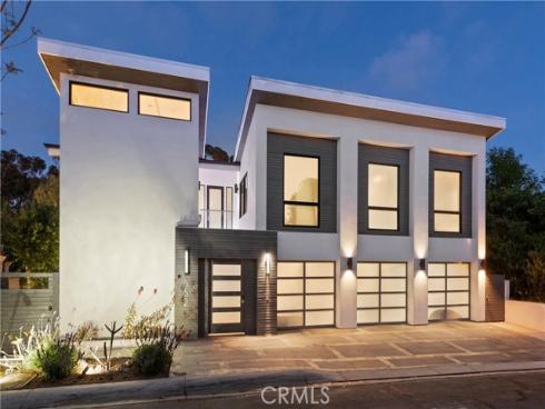 552 Seaward Rd , Corona del Mar, CA