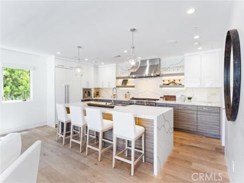 552 Seaward Rd , Corona del Mar, CA