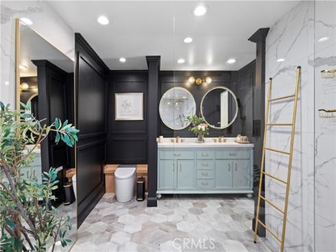 11  Mainsail   Drive, Corona del Mar, CA