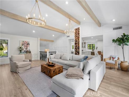 11  Mainsail   Drive, Corona del Mar, CA