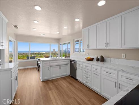 31 Carmel Bay Drive, Corona del Mar, CA