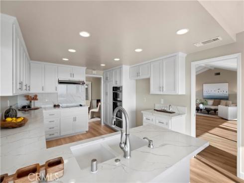 31 Carmel Bay Drive, Corona del Mar, CA