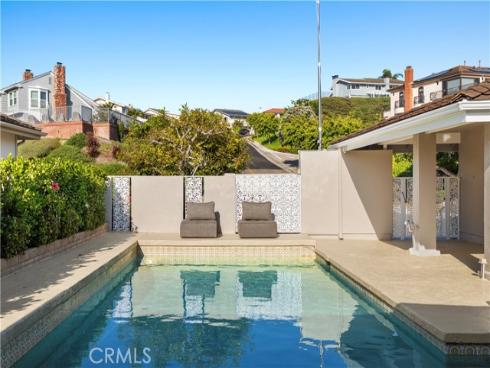 31 Carmel Bay Drive, Corona del Mar, CA