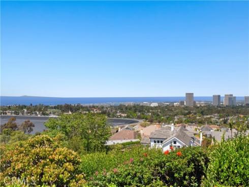 31 Carmel Bay Drive, Corona del Mar, CA