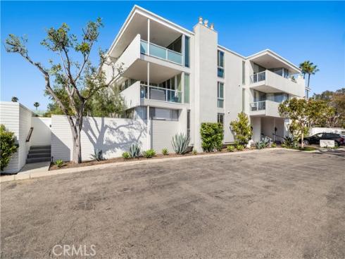 741  Avocado  101  Avenue, Corona del Mar, CA