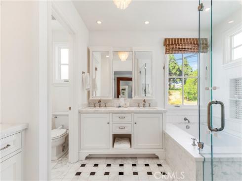 716 Iris Avenue, Corona del Mar, CA