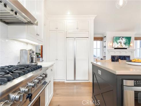 716 Iris Avenue, Corona del Mar, CA