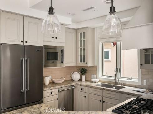 412 Goldenrod Avenue, Corona del Mar, CA