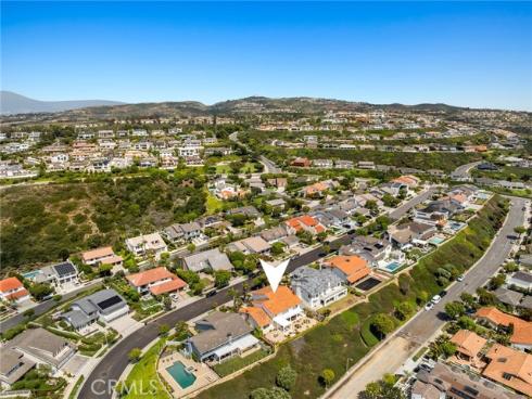 25  Point Loma   Drive, Corona del Mar, CA