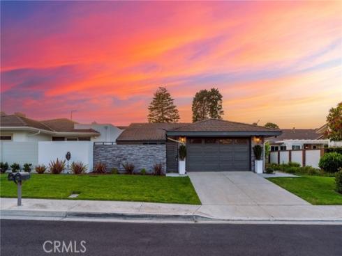 35 Beachcomber Drive