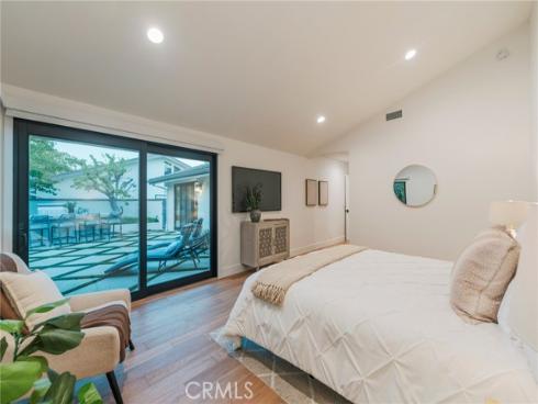 35  Beachcomber   Drive, Corona del Mar, CA