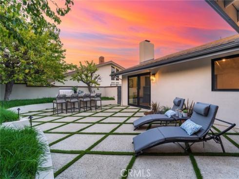 35  Beachcomber   Drive, Corona del Mar, CA