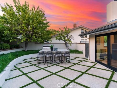 35  Beachcomber   Drive, Corona del Mar, CA