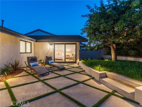 35  Beachcomber   Drive, Corona del Mar, CA