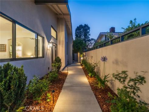 35  Beachcomber   Drive, Corona del Mar, CA