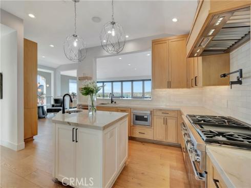 221  Carnation   Avenue, Corona del Mar, CA