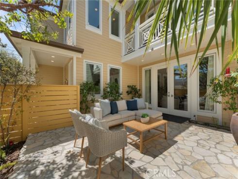 3201  4th Avenue   Avenue, Corona del Mar, CA