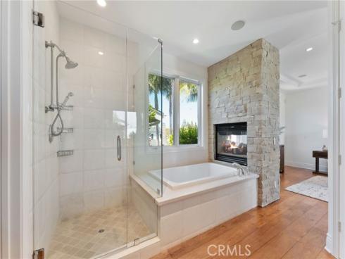3201  4th Avenue   Avenue, Corona del Mar, CA