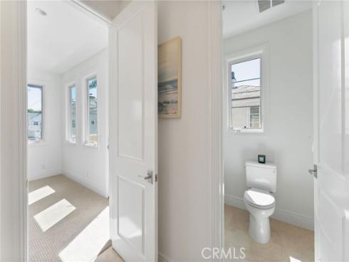 3201  4th Avenue   Avenue, Corona del Mar, CA