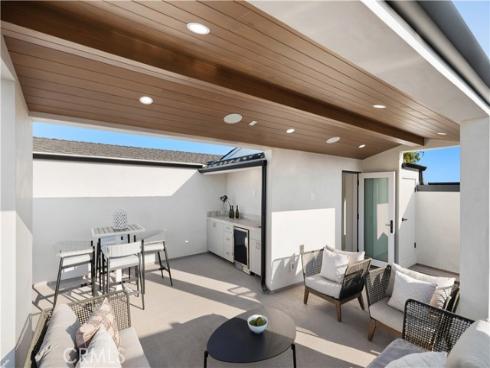 516  Larkspur   Avenue, Corona del Mar, CA