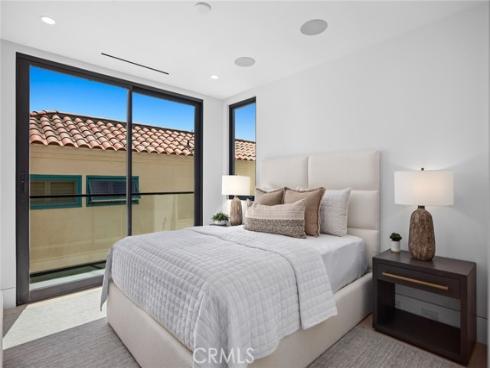 220  Carnation Ave.  , Corona del Mar, CA