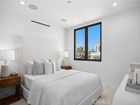 220  Carnation Ave.  , Corona del Mar, CA