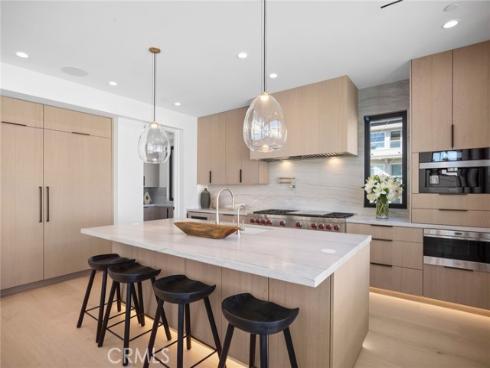 2501  Seaview Ave  , Corona del Mar, CA