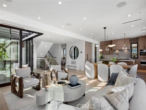 2501  Seaview Ave  , Corona del Mar, CA