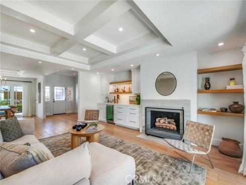 1120  Dolphin  , Corona del Mar, CA