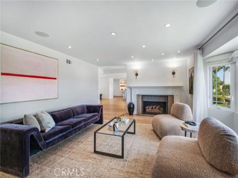 1120  Dolphin  , Corona del Mar, CA