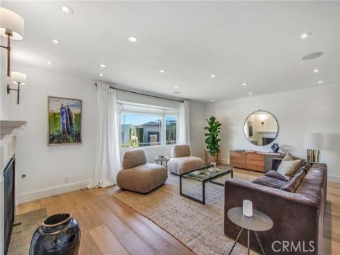 1120  Dolphin  , Corona del Mar, CA