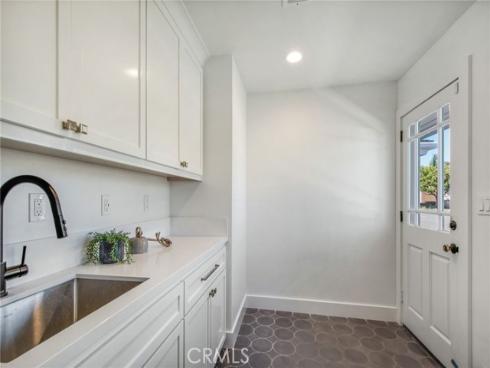 1120  Dolphin  , Corona del Mar, CA