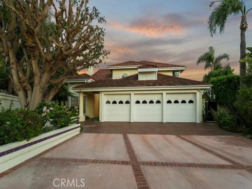 19  Harbor Pointe  , Corona del Mar, CA