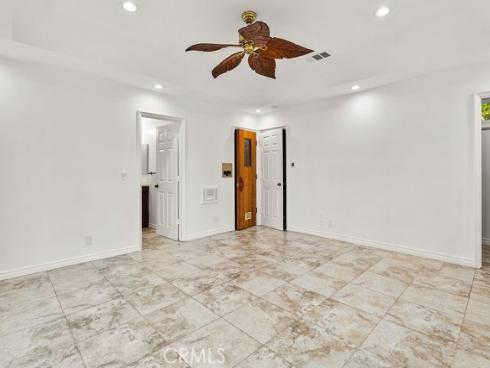 19  Harbor Pointe  , Corona del Mar, CA