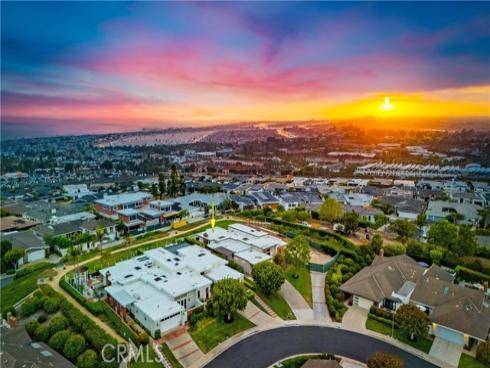 21  Beachcomber   Drive, Corona del Mar, CA