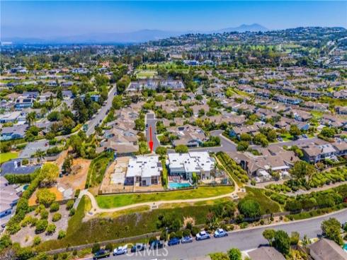 21  Beachcomber   Drive, Corona del Mar, CA