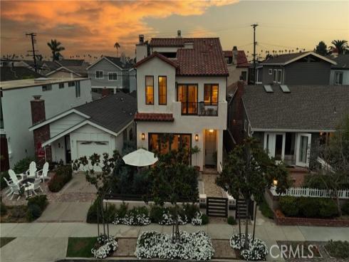 613  Larkspur   Avenue, Corona del Mar, CA
