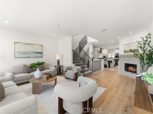 302 Carnation Avenue, Corona del Mar, CA
