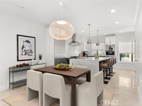 302 Carnation Avenue, Corona del Mar, CA