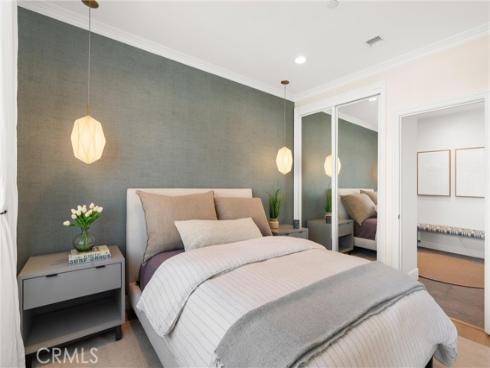 302 Carnation Avenue, Corona del Mar, CA