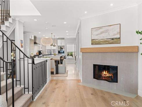 302 Carnation Avenue, Corona del Mar, CA