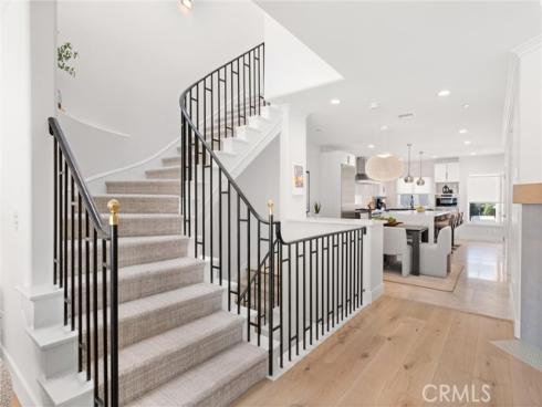 302 Carnation Avenue, Corona del Mar, CA