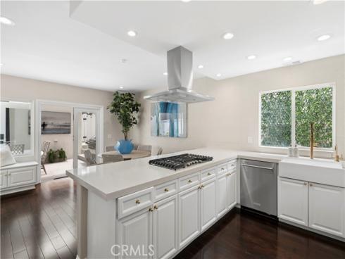 412  Poinsettia   Avenue, Corona del Mar, CA