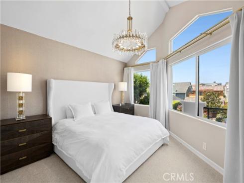 412  Poinsettia   Avenue, Corona del Mar, CA