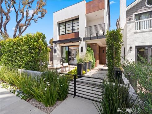 426  Marguerite  , Corona del Mar, CA