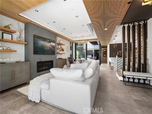 426  Marguerite  , Corona del Mar, CA