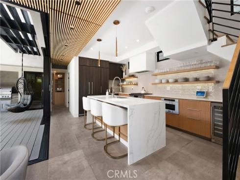 426  Marguerite  , Corona del Mar, CA