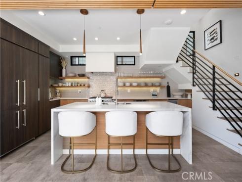 426  Marguerite  , Corona del Mar, CA