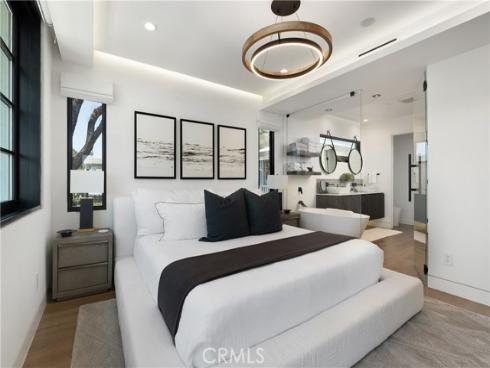 426  Marguerite  , Corona del Mar, CA